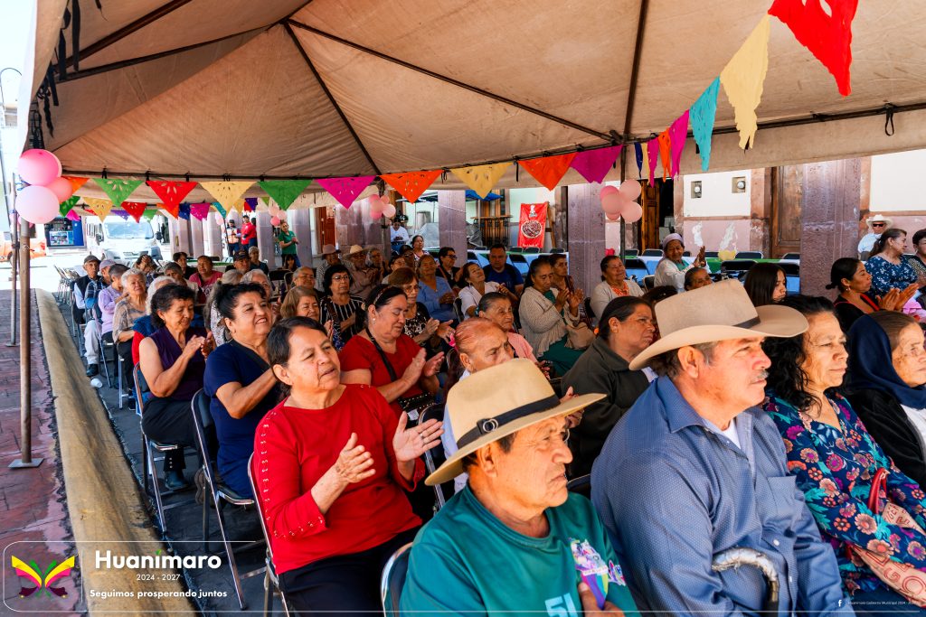 Festejo y actividades de la semana del adulto mayor en Huanímaro